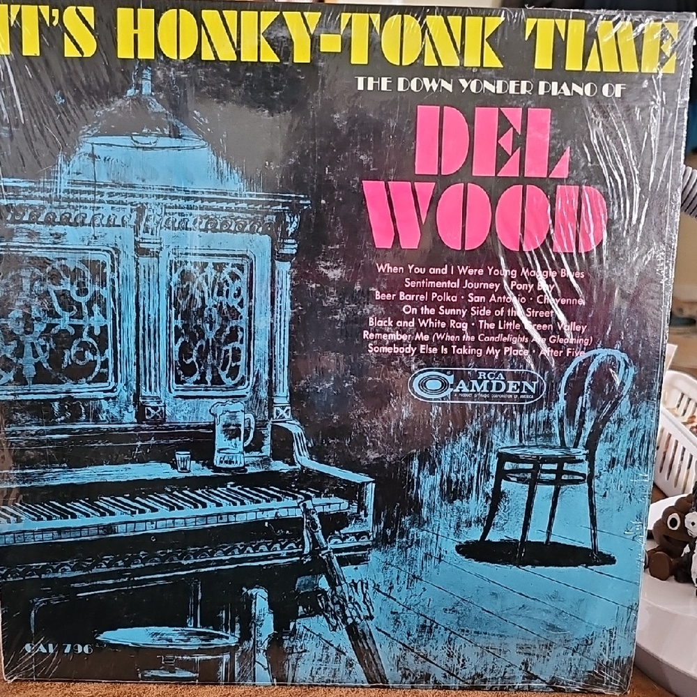 V060. Del Wood Vinyl Record
